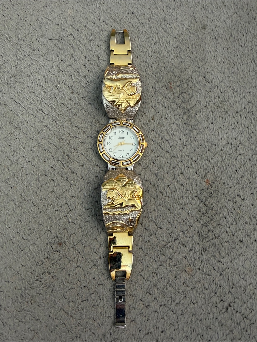 Vintage Quartz 2 tone ladies watch